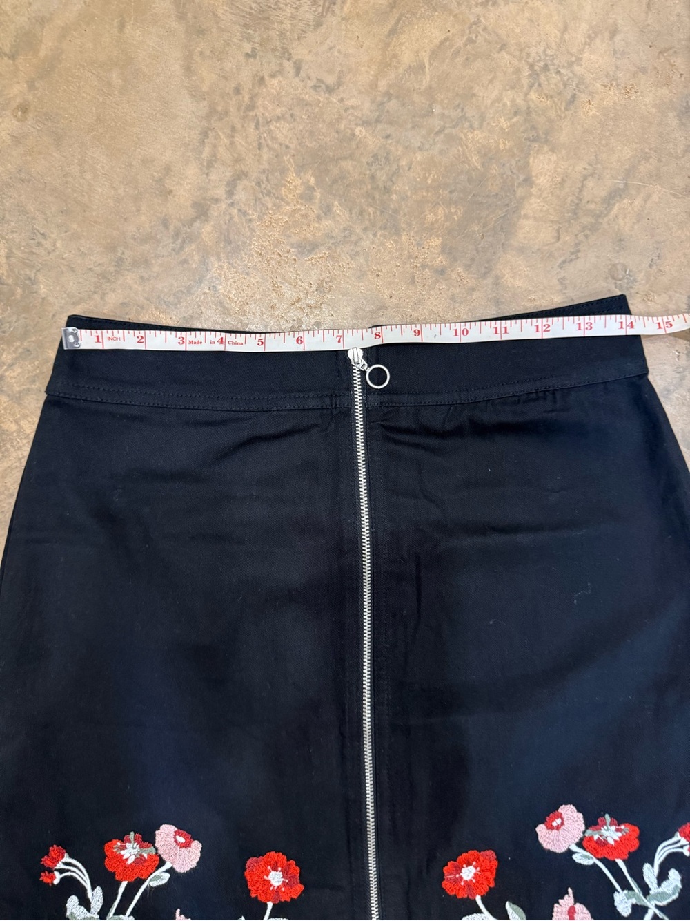 LOFT Outlet Black Mini Skirt - Picture 6 of 7